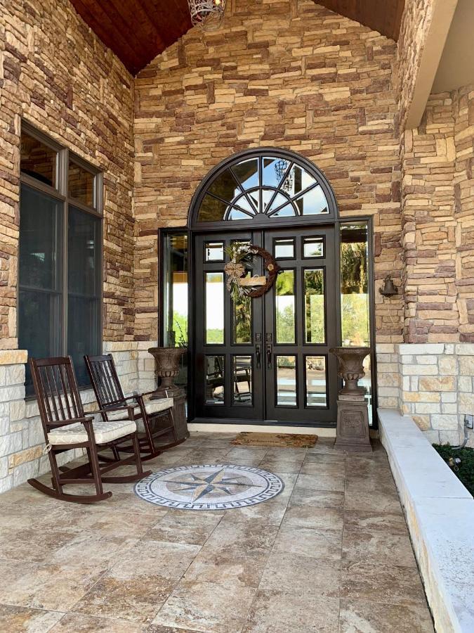 Villa Scenic Hill Country Retreat - Rhino Ranch New Braunfels Exterior foto