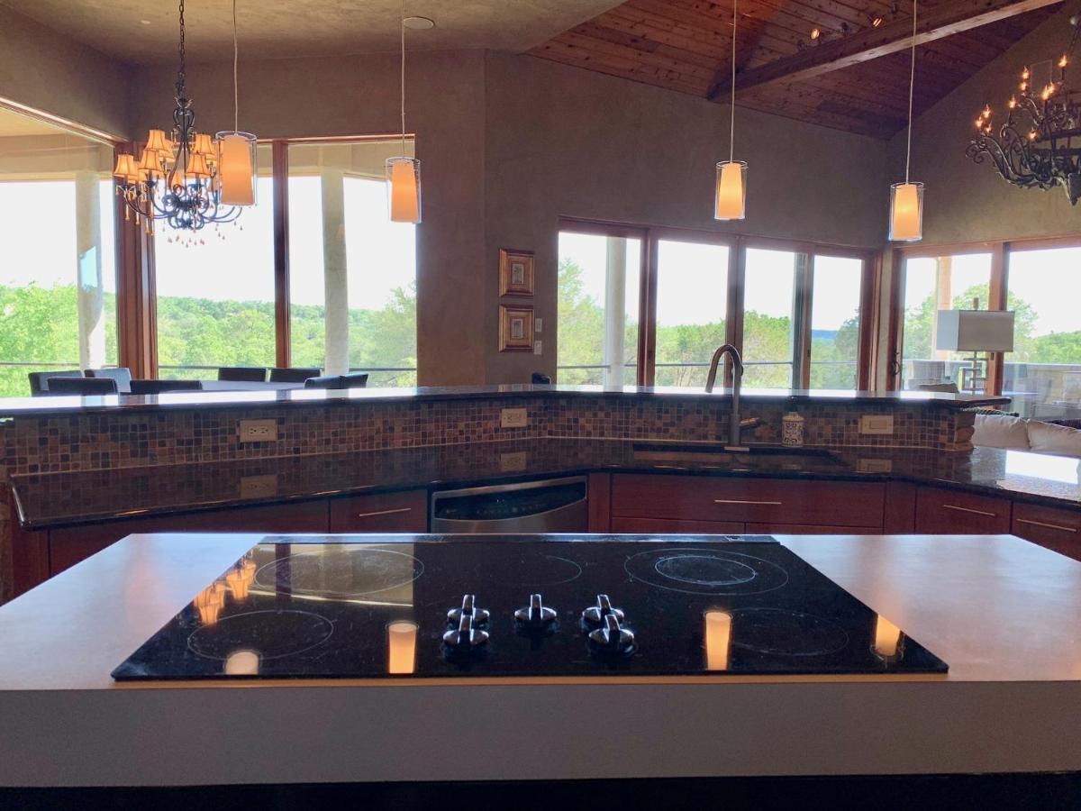 Villa Scenic Hill Country Retreat - Rhino Ranch New Braunfels Exterior foto